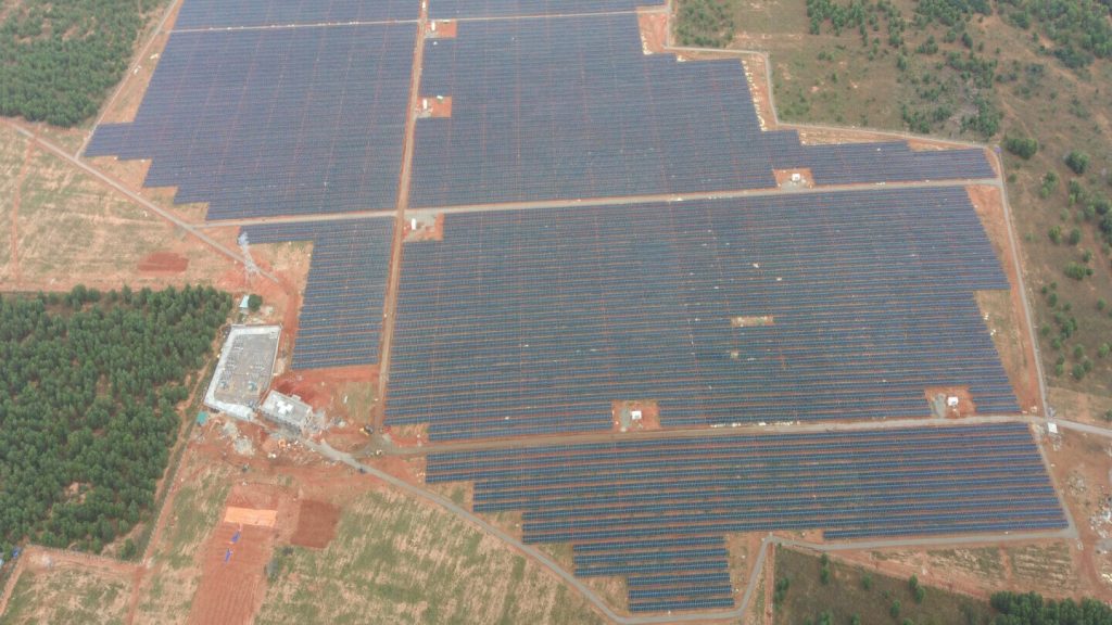 Nhà máy Điện mặt trời – Hồng Phong